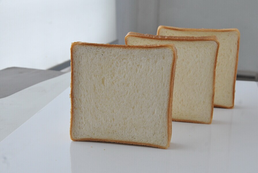 Characteristics of Angel yeast in bread production